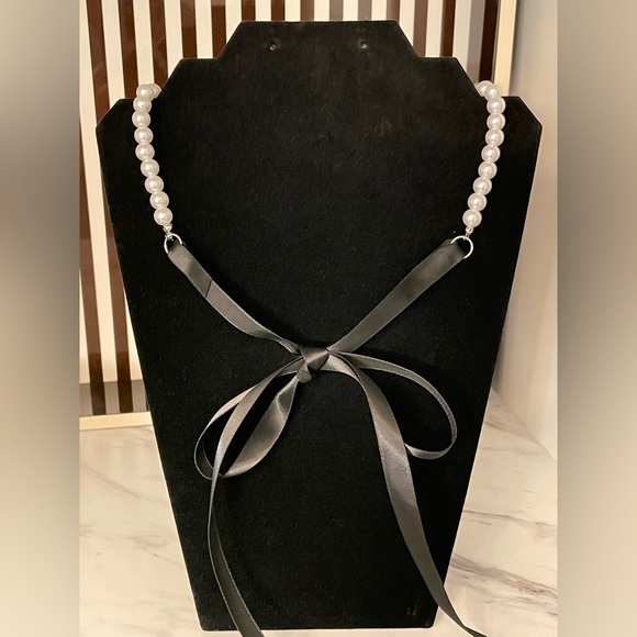 White Faux Pearl and Black Ribbon Necklace - Picture 4 of 5